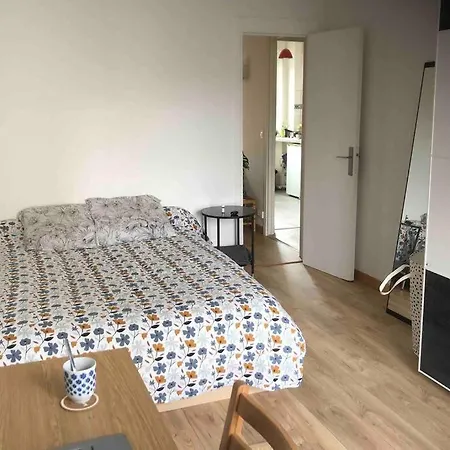 Appartement Lumineux Dans Le 18Eme