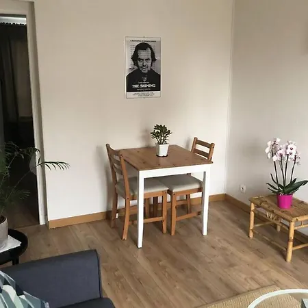 Apartment Appartement Lumineux Dans Le 18Eme